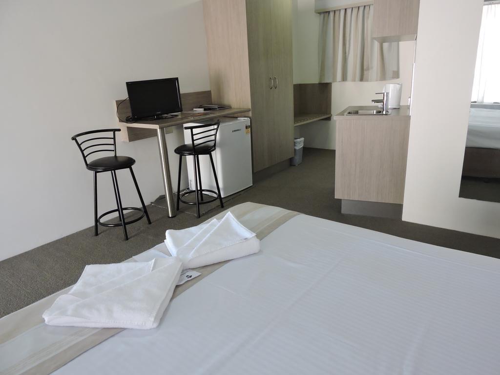 Town & Country Motel Nerang Bilik gambar