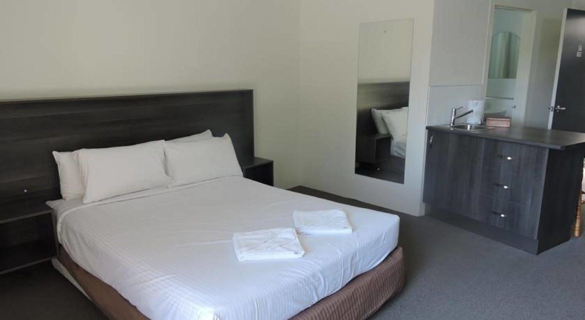 Town & Country Motel Nerang Luaran gambar