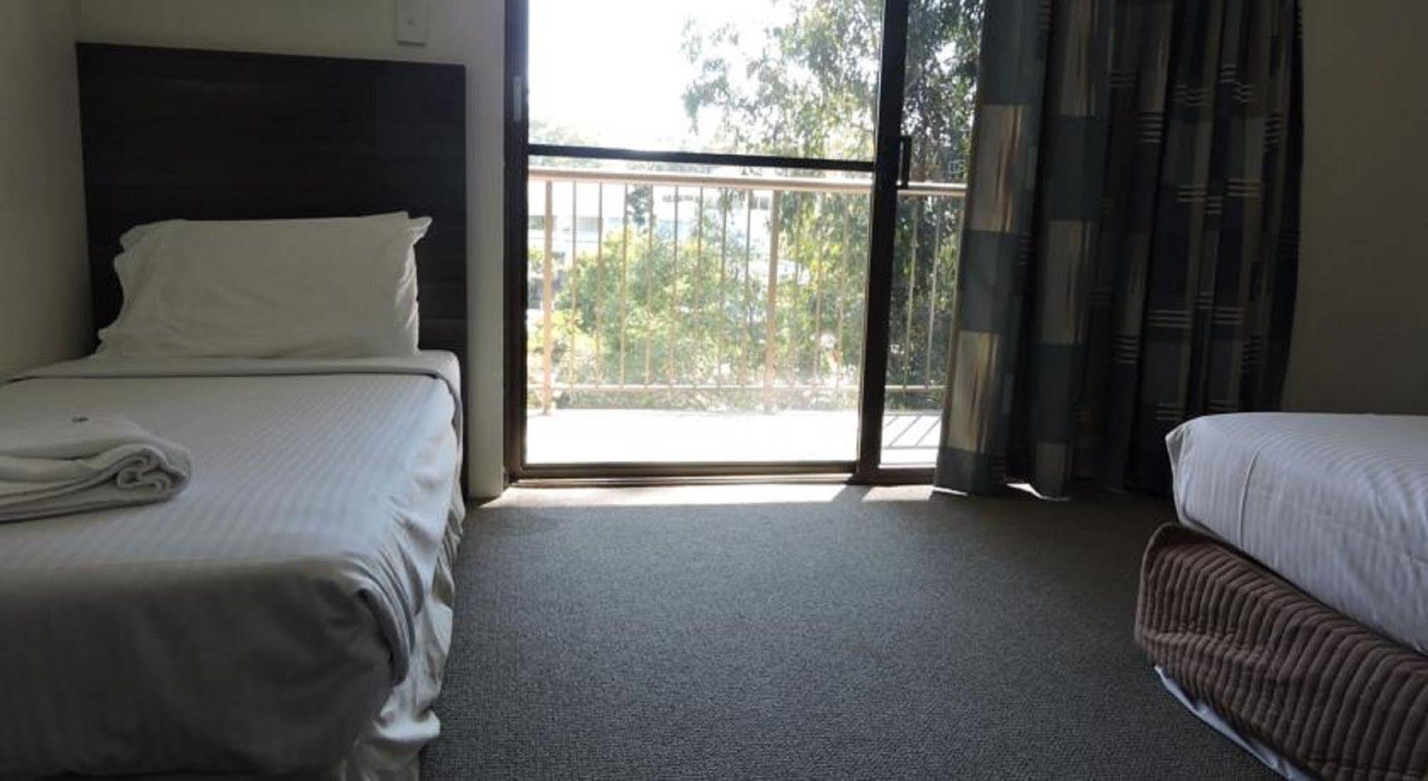 Town & Country Motel Nerang Luaran gambar