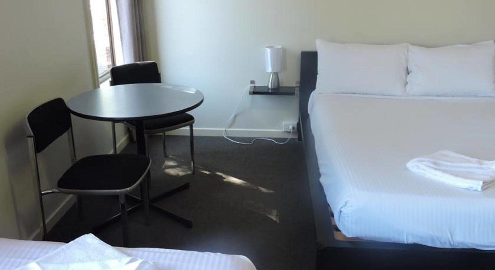 Town & Country Motel Nerang Luaran gambar